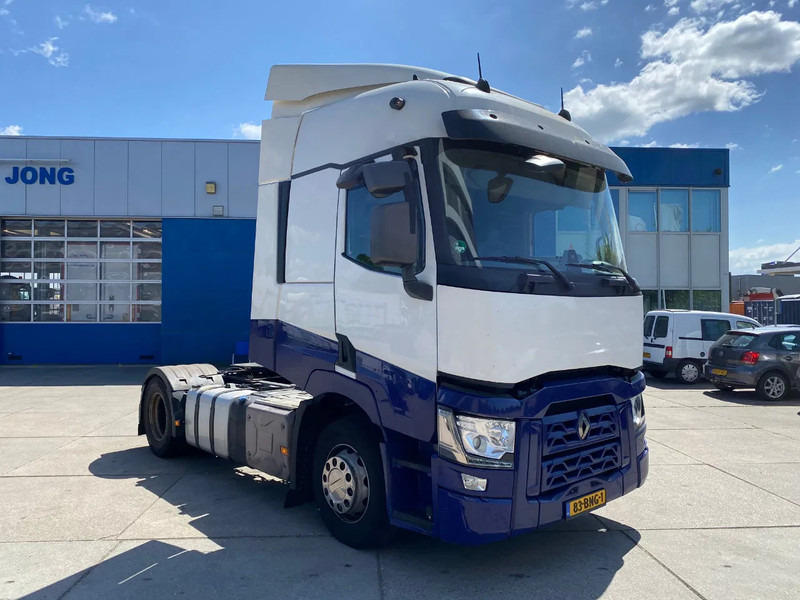 Renault T460 / 2x Tank / Euro 6 - Tractor unit: picture 3 Renault T460 / 2x Tank / Euro 6 - Tractor unit: picture 3