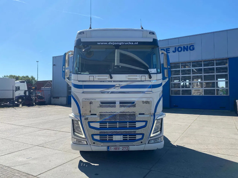 Volvo FH 13.500 Globetrotter / Full Spoilers / Stand Airco / Hydraulic - Tractor unit: picture 2 Volvo FH 13.500 Globetrotter / Full Spoilers / Stand Airco / Hydraulic - Tractor unit: picture 2