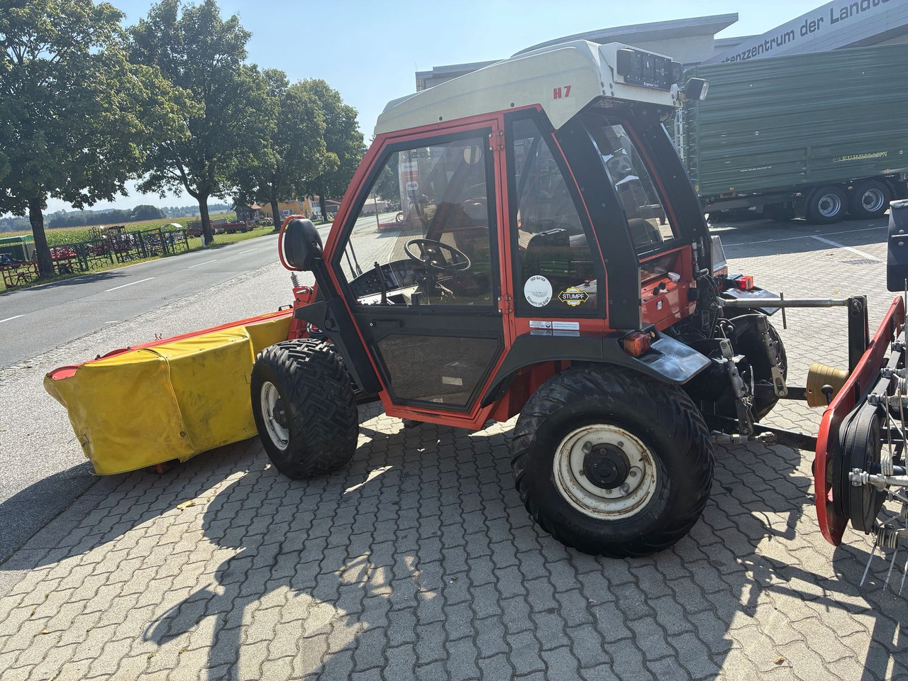 Reform Metrac - Compact tractor: picture 5 Reform Metrac - Compact tractor: picture 5