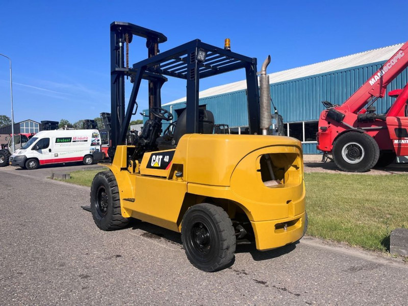 Caterpillar DP40K2 - Diesel forklift: picture 5 Caterpillar DP40K2 - Diesel forklift: picture 5