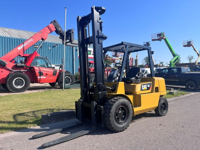 Caterpillar DP40K2 - Diesel forklift: picture 3 Caterpillar DP40K2 - Diesel forklift: picture 3
