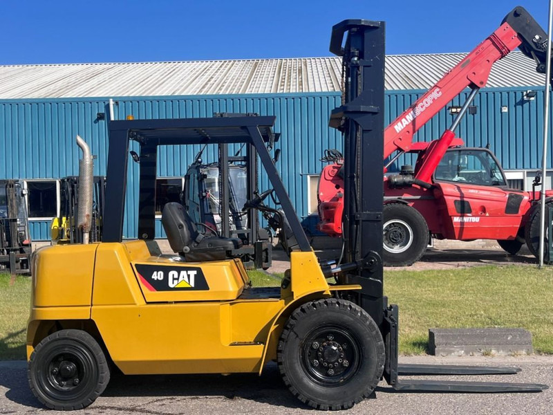 Caterpillar DP40K2 - Diesel forklift: picture 1 Caterpillar DP40K2 - Diesel forklift: picture 1