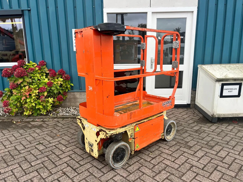 JLG 1230ES - Telescopic boom: picture 2 JLG 1230ES - Telescopic boom: picture 2