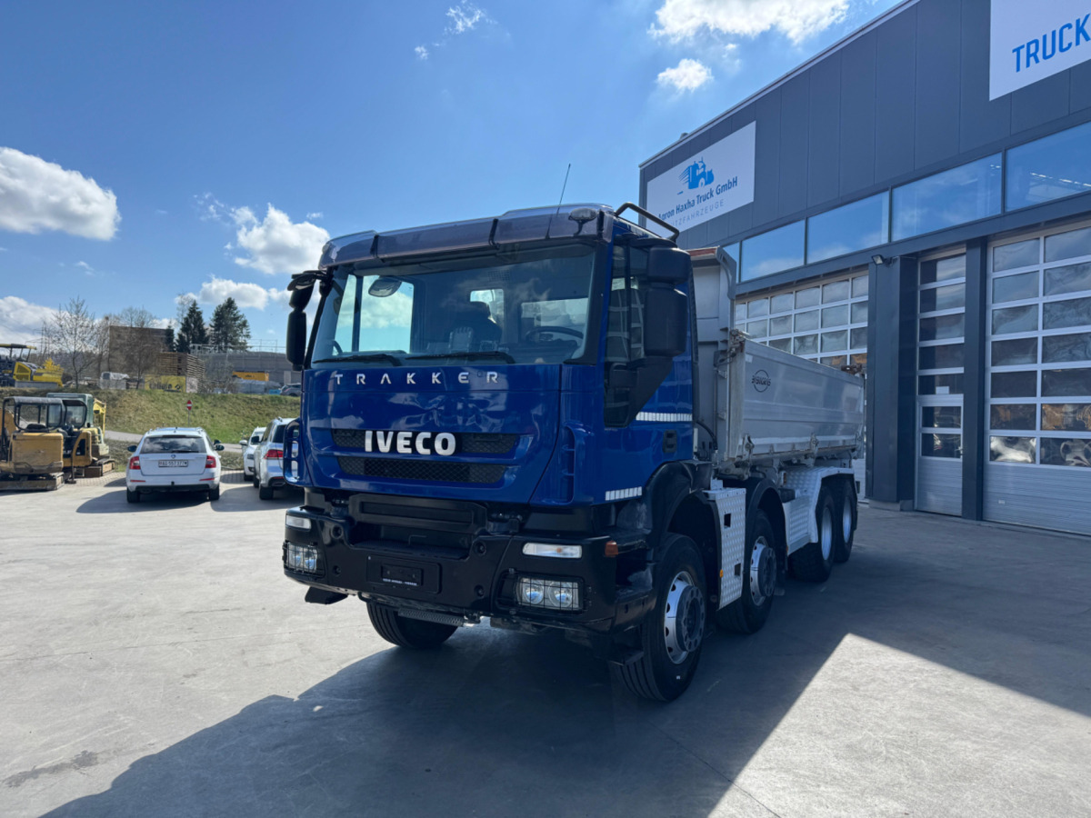 IVECO Trakker 450 8x4 3-Seitenkipper Moser - Tipper: picture 1 IVECO Trakker 450 8x4 3-Seitenkipper Moser - Tipper: picture 1