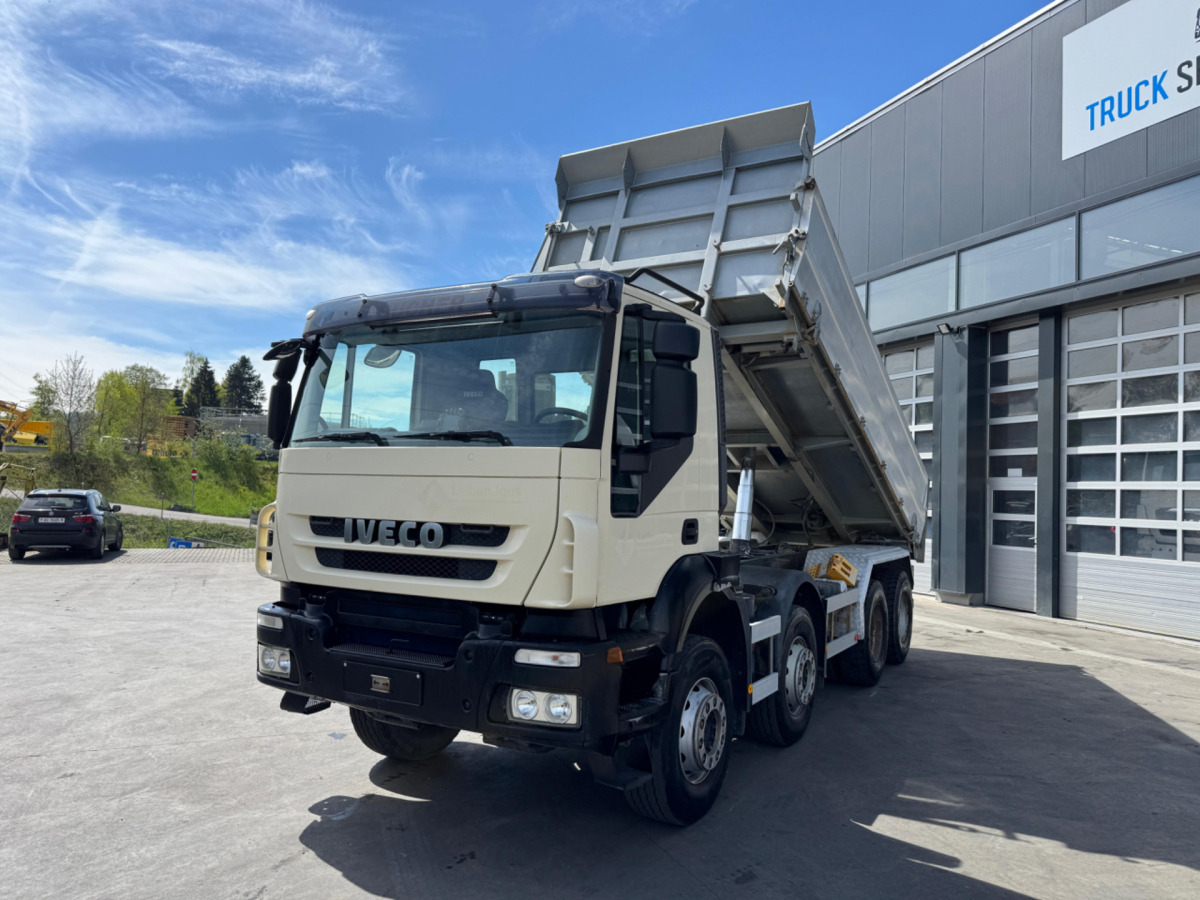 IVECO Trakker 450 8x4 - Tipper: picture 1 IVECO Trakker 450 8x4 - Tipper: picture 1