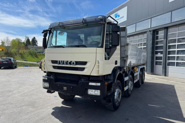 Iveco Trakker 450 8x4 - Tipper: picture 2 Iveco Trakker 450 8x4 - Tipper: picture 2