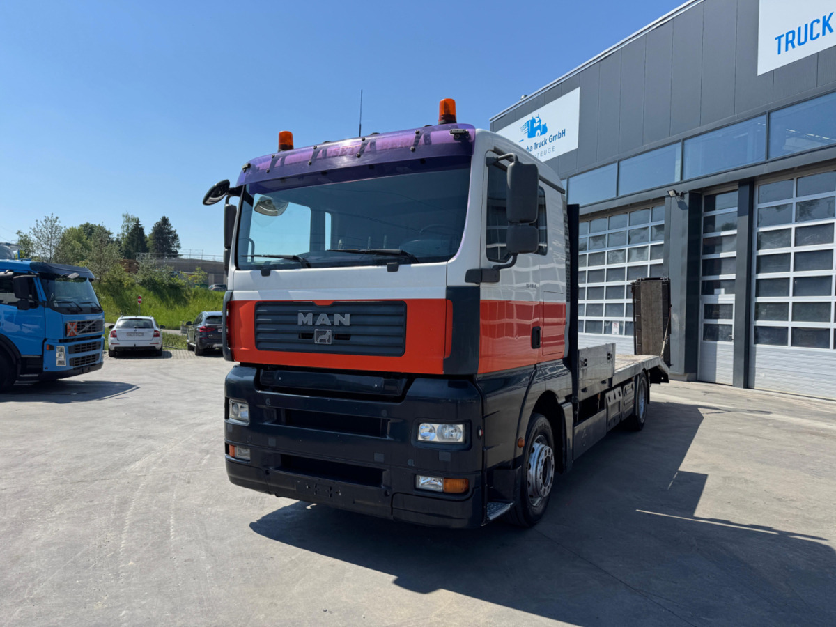 MAN TGA 18.413 4x2 BaggerTaxi - Autotransporter truck: picture 1 MAN TGA 18.413 4x2 BaggerTaxi - Autotransporter truck: picture 1