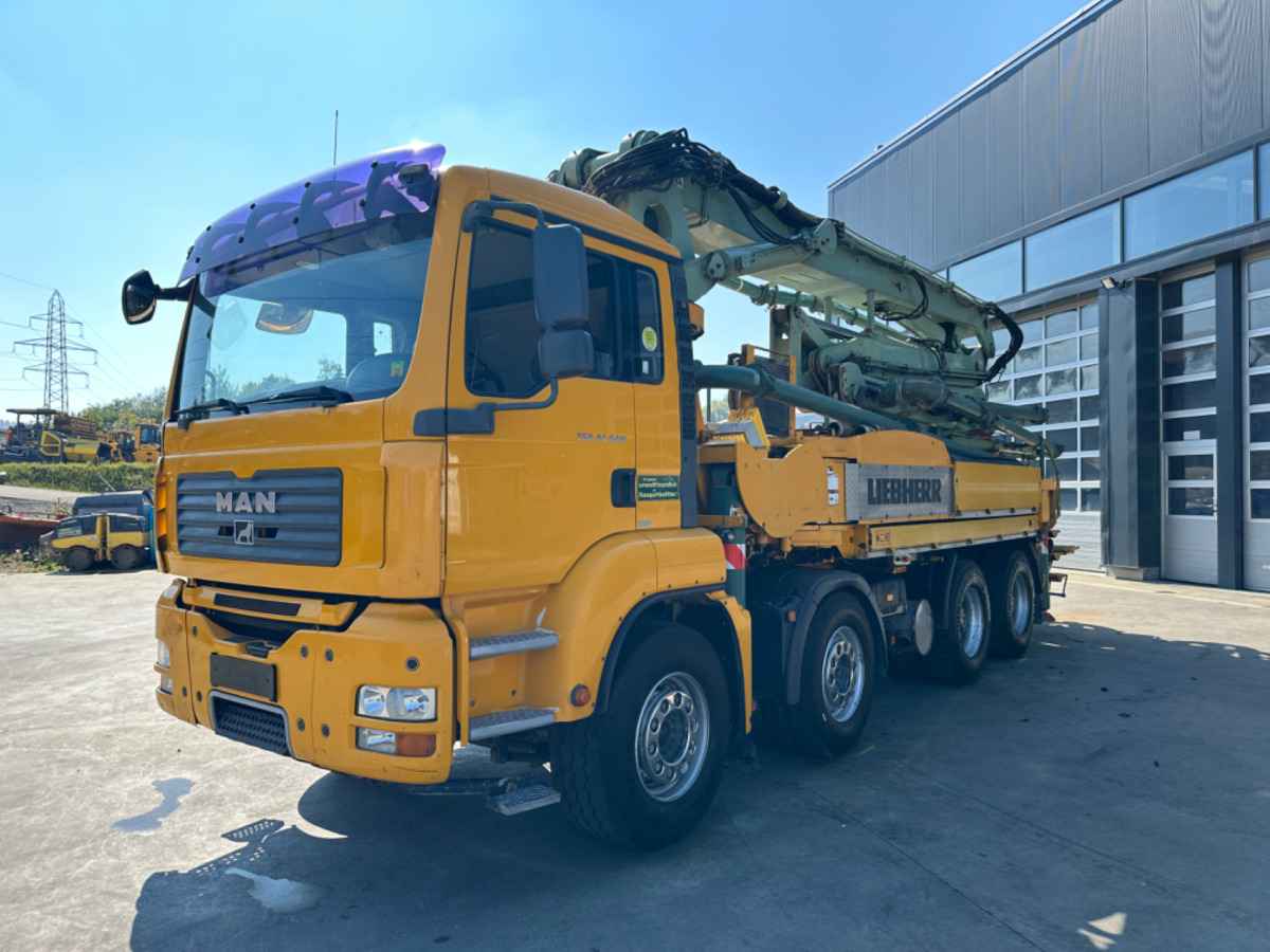 MAN TGA 41.440 8x4 Hallenpumpe 31M-5 - Concrete pump truck: picture 1 MAN TGA 41.440 8x4 Hallenpumpe 31M-5 - Concrete pump truck: picture 1