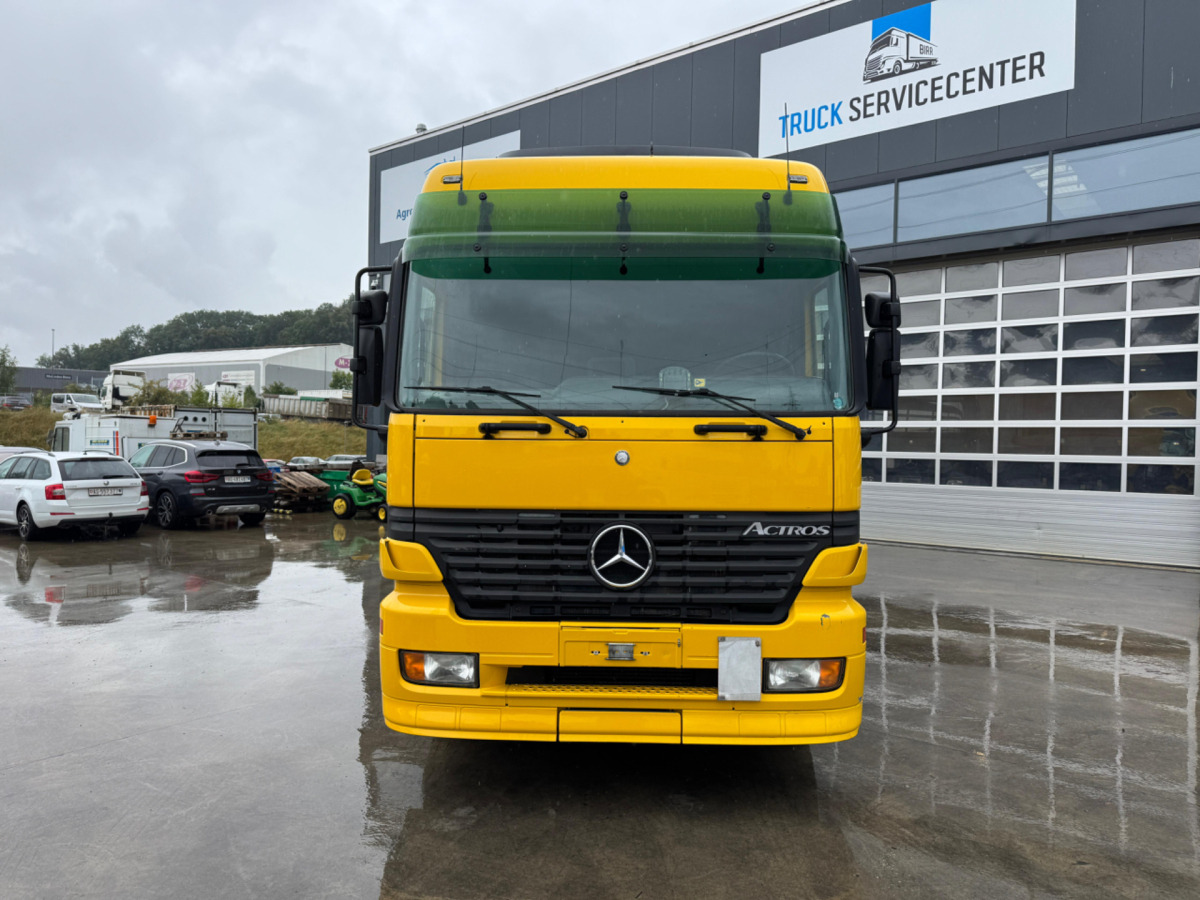 MERCEDES Actros 1835 4x2 - Curtainsider truck: picture 2 MERCEDES Actros 1835 4x2 - Curtainsider truck: picture 2