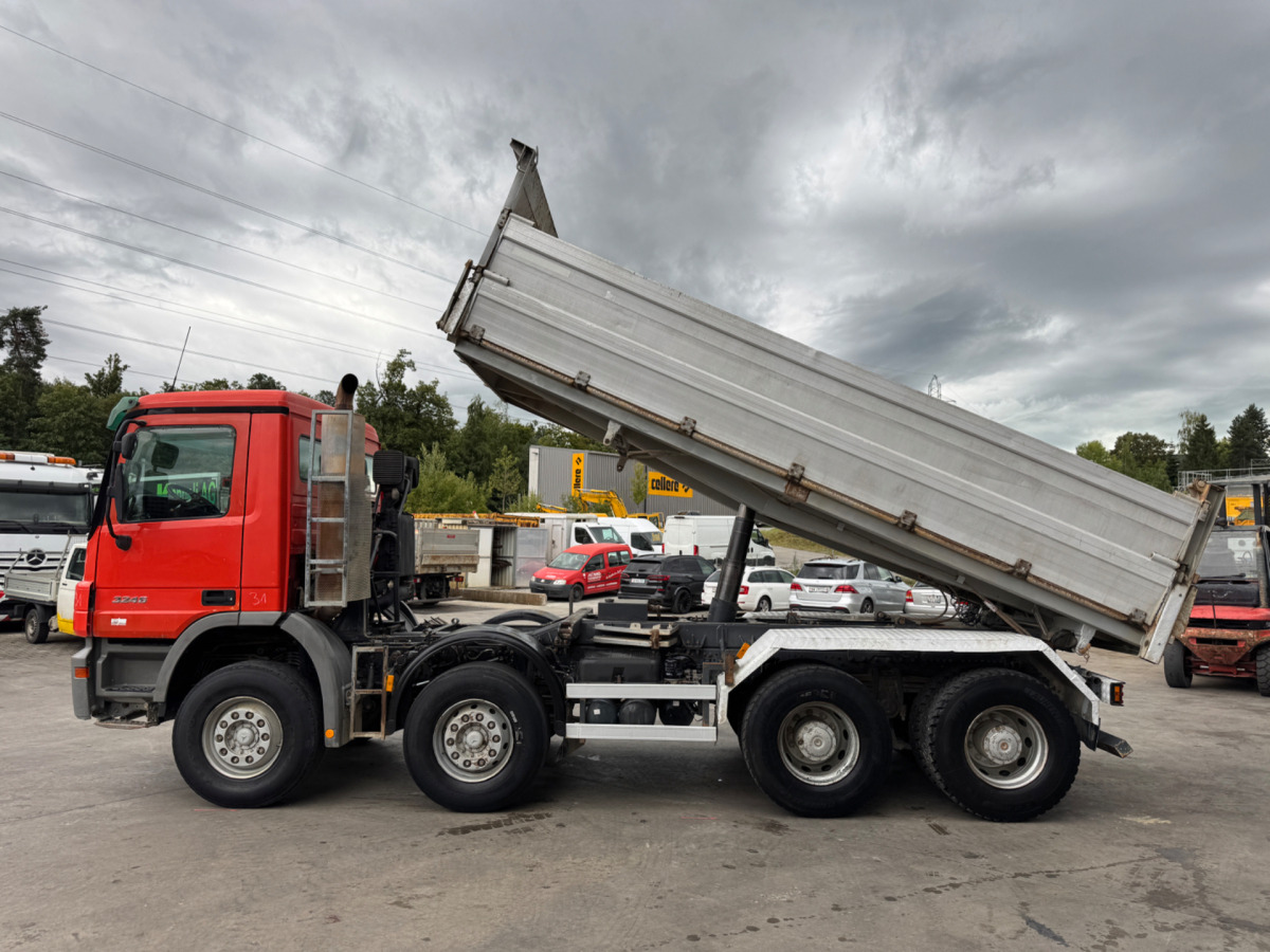 MERCEDES BENZ ACTROS 3246 C3390 - Tipper: picture 2 MERCEDES BENZ ACTROS 3246 C3390 - Tipper: picture 2