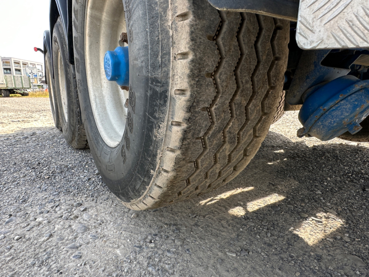 Concrete mixer semi-trailer Marke Lecinena Baruval 12m3 Motorantrieb: picture 6