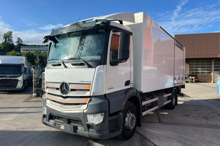 Mercedes-Benz 4x Antos 1843 4x2 Kühler - Refrigerator truck: picture 1 Mercedes-Benz 4x Antos 1843 4x2 Kühler - Refrigerator truck: picture 1