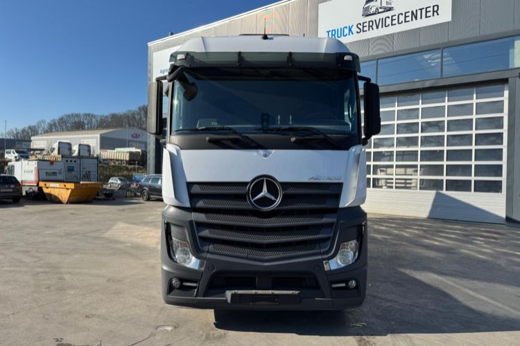 Mercedes-Benz Actros 2545 6x2 - Curtainsider truck: picture 2 Mercedes-Benz Actros 2545 6x2 - Curtainsider truck: picture 2