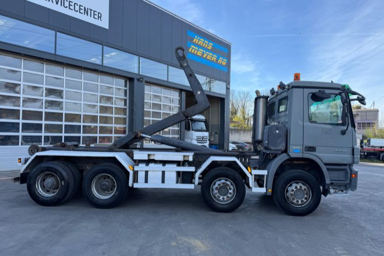 Mercedes-Benz Actros 3244 8x4 Mobas - Hook lift truck: picture 4 Mercedes-Benz Actros 3244 8x4 Mobas - Hook lift truck: picture 4