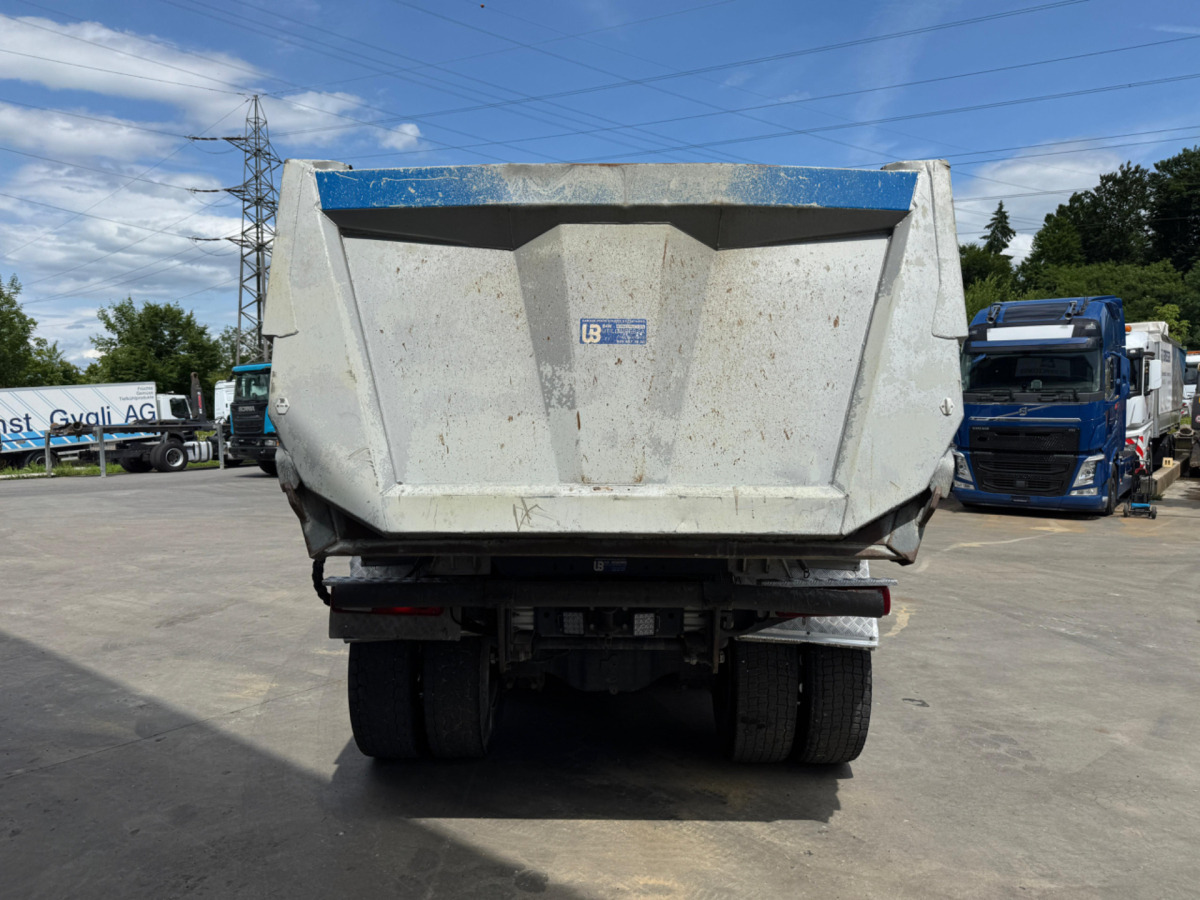 Tipper RENAULT C520 10x4: picture 7