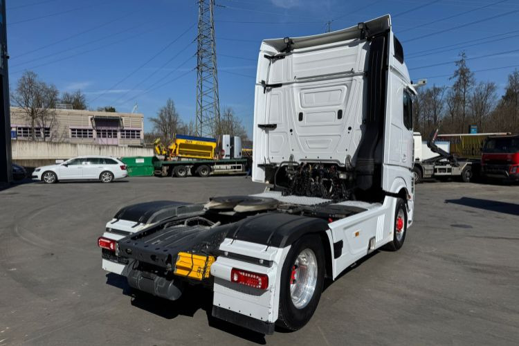 Mercedes-Benz Actros 1851 4x4 Hydraulik - Tractor unit: picture 5 Mercedes-Benz Actros 1851 4x4 Hydraulik - Tractor unit: picture 5