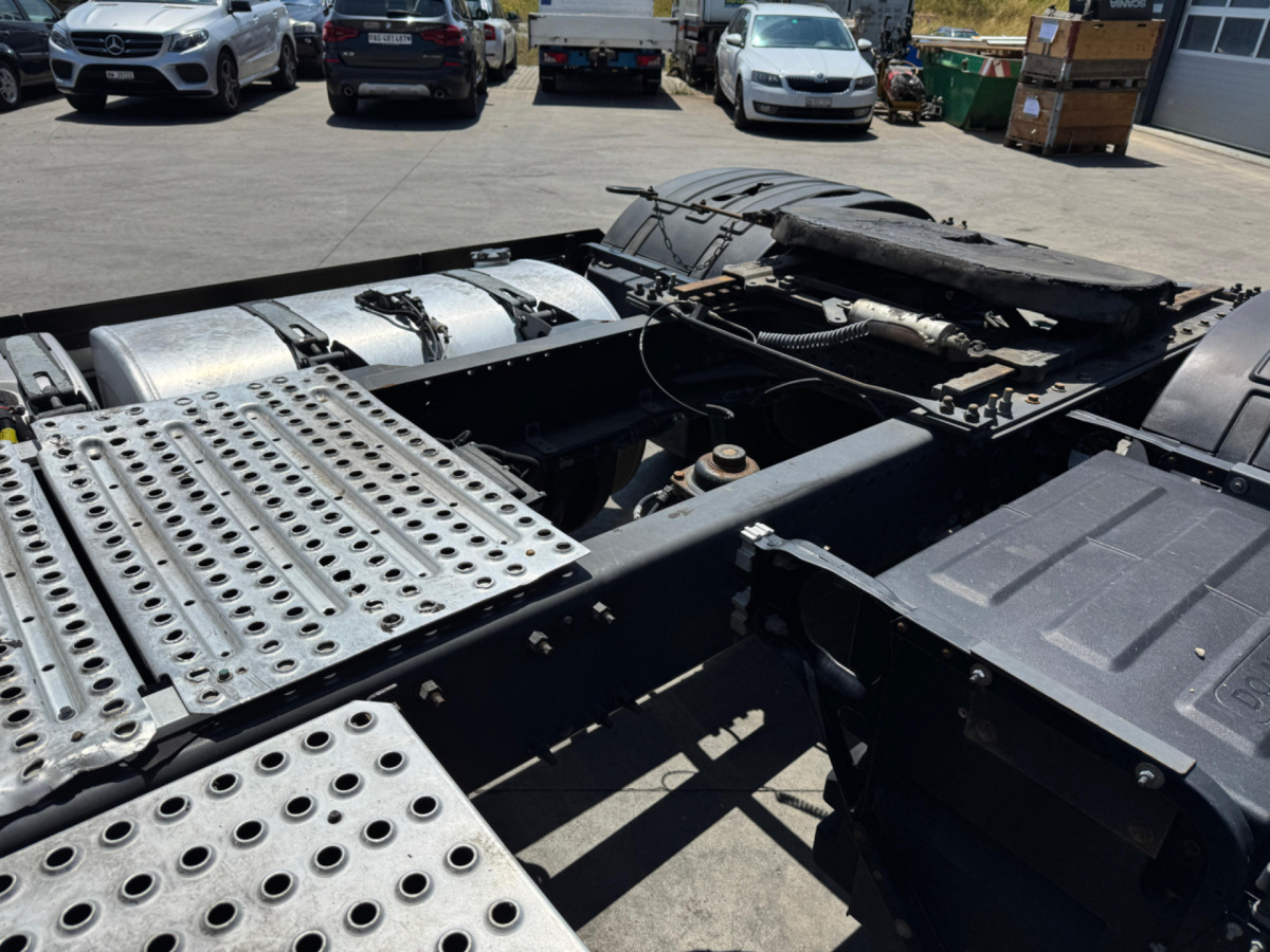 Tractor unit VOLVO FH-460 4x2: picture 9 Tractor unit VOLVO FH-460 4x2: picture 9