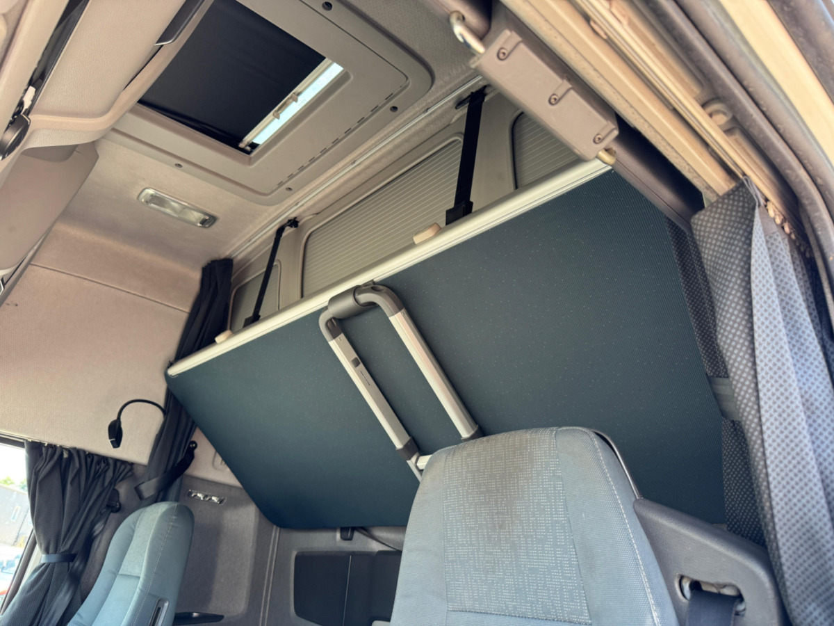 Tractor unit VOLVO FH-460 4x2: picture 14 Tractor unit VOLVO FH-460 4x2: picture 14