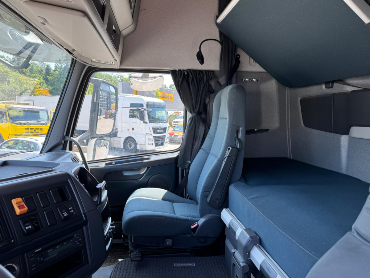 Tractor unit VOLVO FH-460 4x2: picture 15 Tractor unit VOLVO FH-460 4x2: picture 15