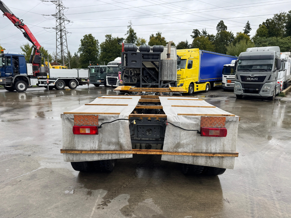 Cab chassis truck VOLVO FMX-540 10x4: picture 6