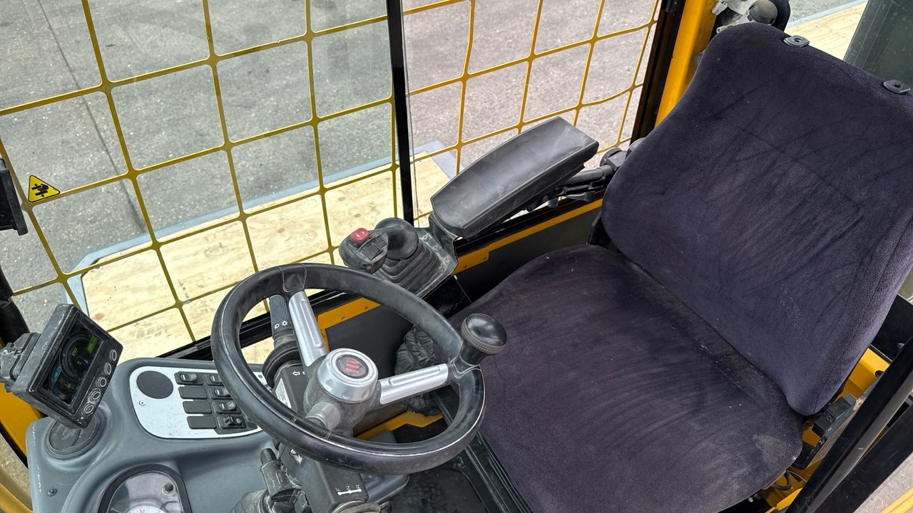 Side loader BAUMANN GX55: picture 9