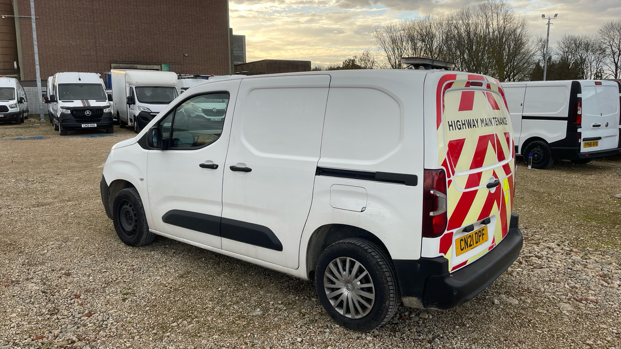 CITROEN BERLINGO ENTERPRISE 650 1.5 BLUEHDI 75PS - Small van: picture 3 CITROEN BERLINGO ENTERPRISE 650 1.5 BLUEHDI 75PS - Small van: picture 3