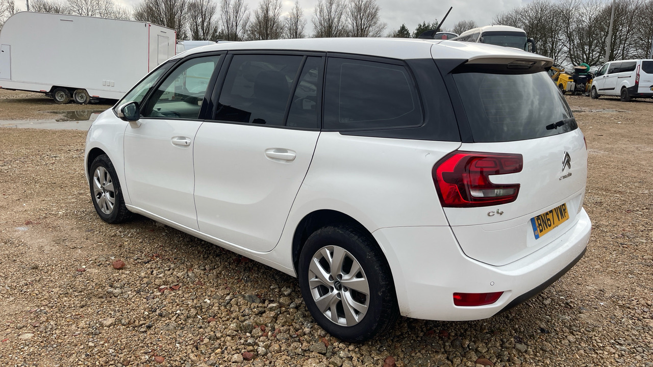 CITROEN GRAND C4 PICASSO 1.6 BLUE HDI 100PS - Car: picture 3 CITROEN GRAND C4 PICASSO 1.6 BLUE HDI 100PS - Car: picture 3