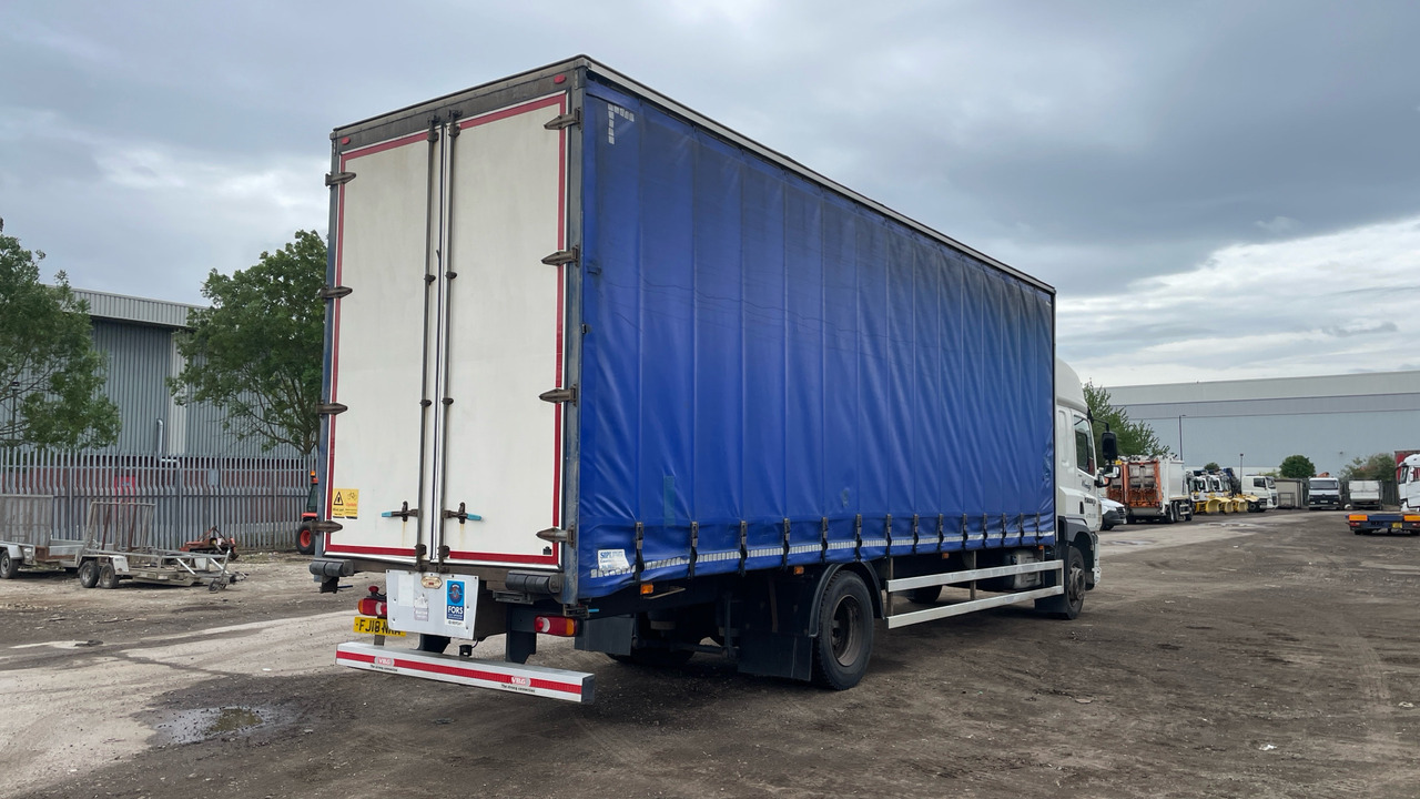DAF CF 260 - Curtainsider truck: picture 4 DAF CF 260 - Curtainsider truck: picture 4