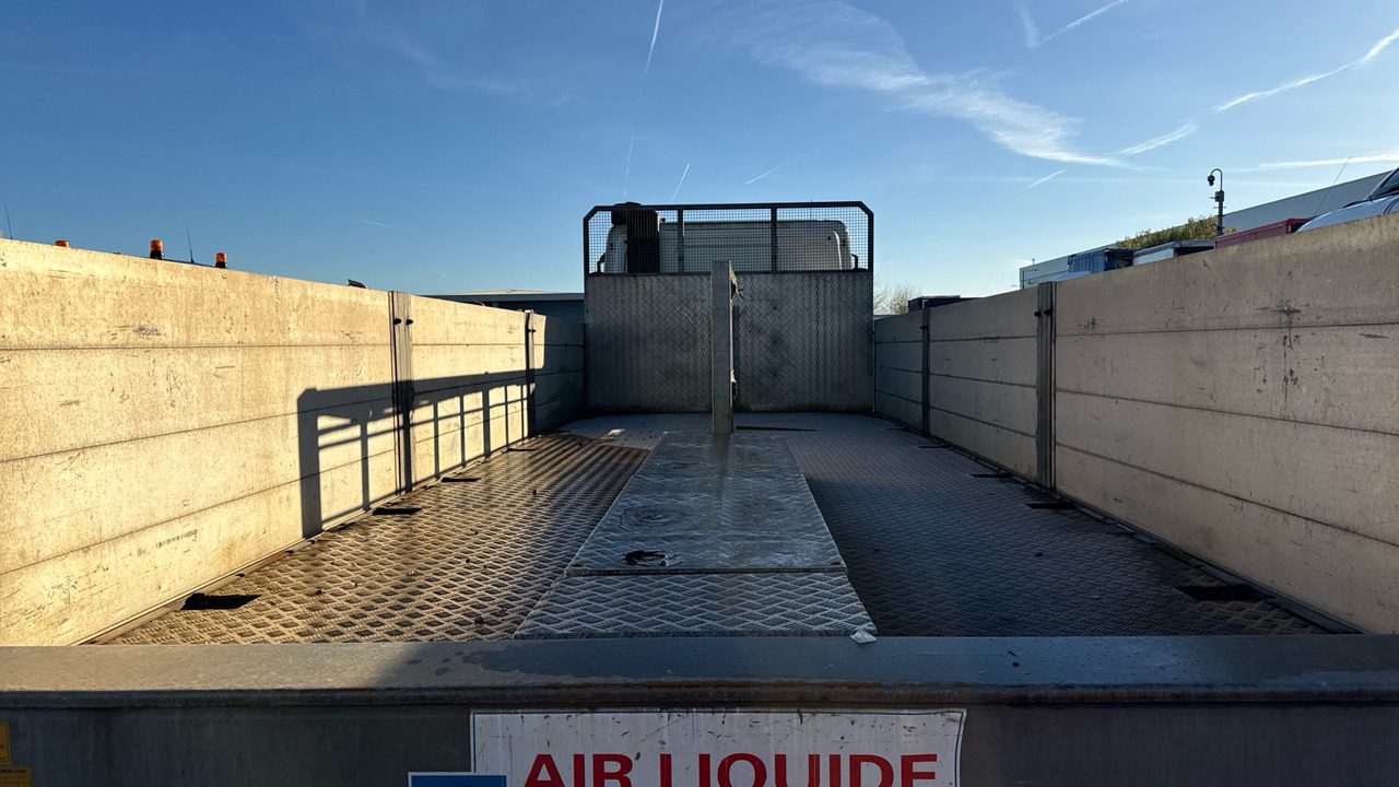 DAF CF 330 - Dropside/ Flatbed truck: picture 5 DAF CF 330 - Dropside/ Flatbed truck: picture 5