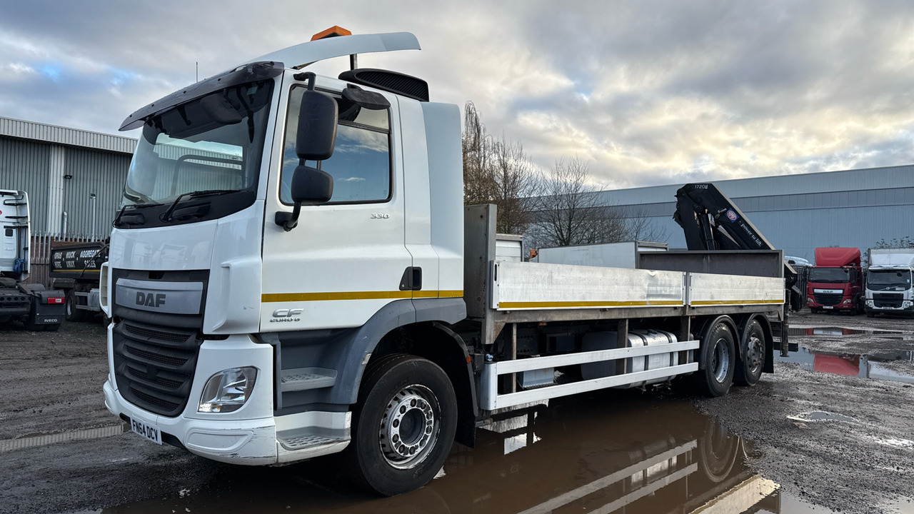 DAF CF 330 - Dropside/ Flatbed truck, Crane truck: picture 2 DAF CF 330 - Dropside/ Flatbed truck, Crane truck: picture 2