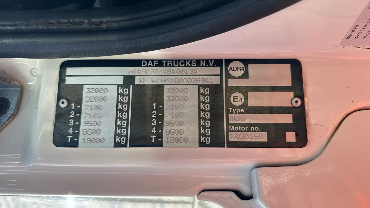 Hook lift truck DAF CF 400: picture 11