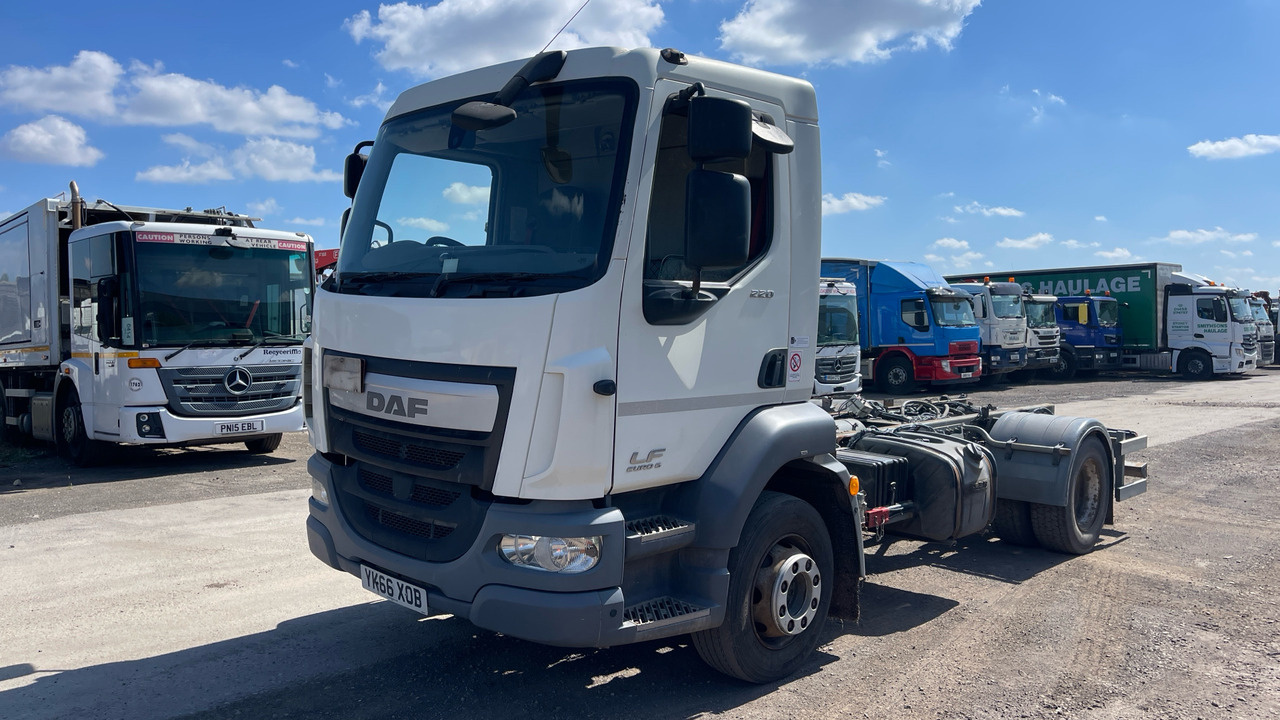 DAF LF 220 - Cab chassis truck: picture 2 DAF LF 220 - Cab chassis truck: picture 2