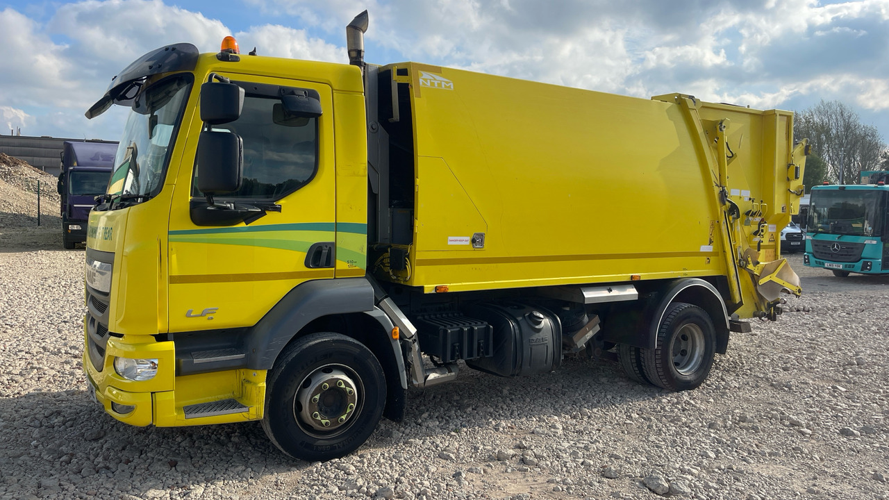 DAF LF 220 - Garbage truck: picture 2 DAF LF 220 - Garbage truck: picture 2