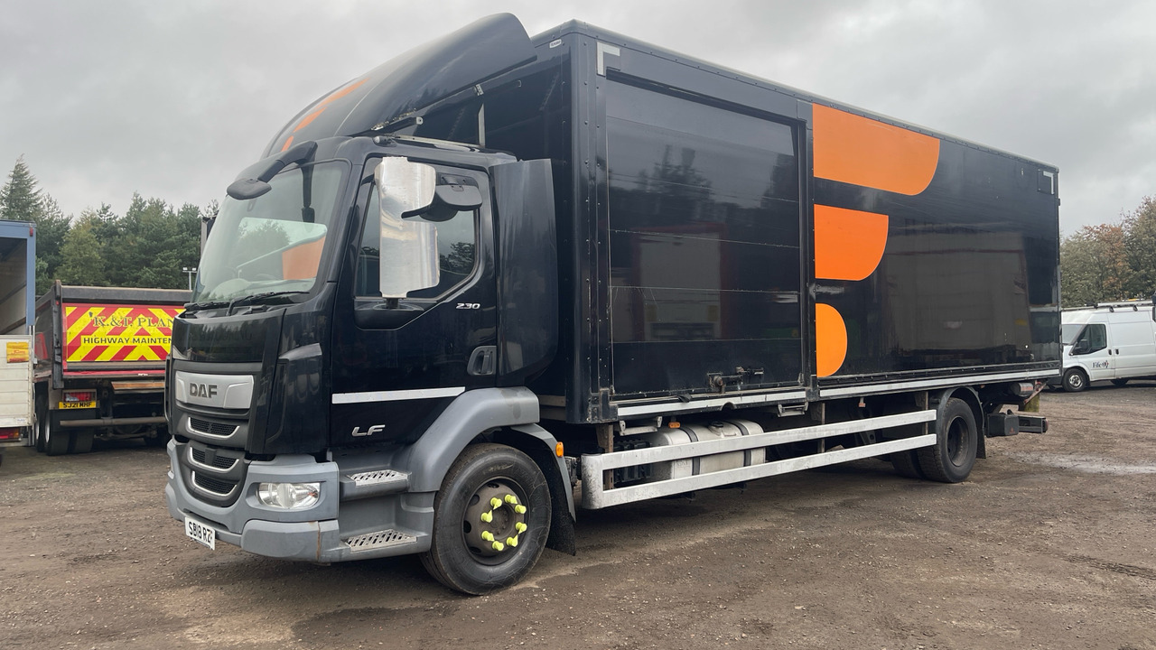 DAF LF 230 - Box truck: picture 2 DAF LF 230 - Box truck: picture 2