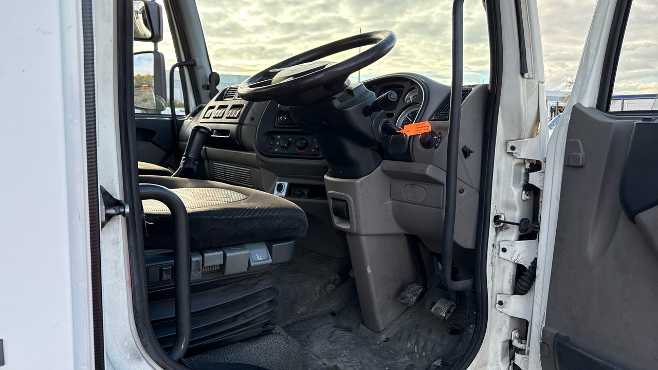 DAF LF 45.140 - Dropside/ Flatbed truck: picture 5 DAF LF 45.140 - Dropside/ Flatbed truck: picture 5