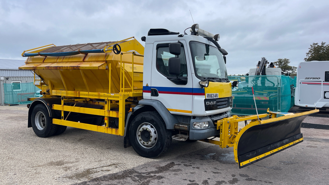 DAF LF 55.220 - Snow removal vehicle: picture 1 DAF LF 55.220 - Snow removal vehicle: picture 1