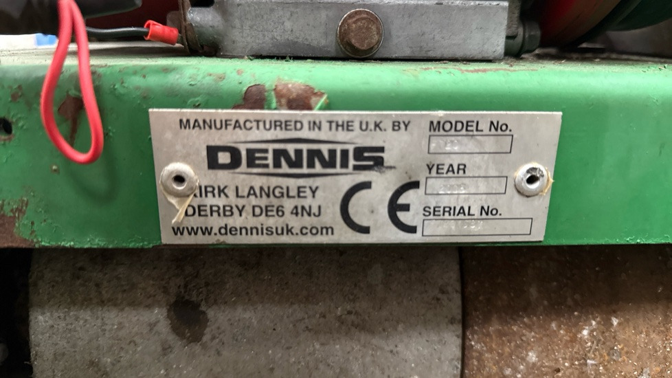 DENNIS FT20 PEDESDTRIAN CYLINDER MOWER, NO UNIT, GRASS BOX - Garden mower: picture 5 DENNIS FT20 PEDESDTRIAN CYLINDER MOWER, NO UNIT, GRASS BOX - Garden mower: picture 5