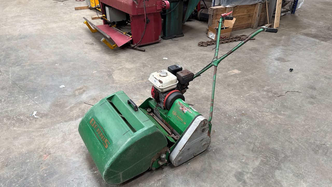 DENNIS FT20 PEDESTRIAN CYLINDER MOWER WITH 9K UNIT AND GRASS BOX - Garden mower: picture 2 DENNIS FT20 PEDESTRIAN CYLINDER MOWER WITH 9K UNIT AND GRASS BOX - Garden mower: picture 2