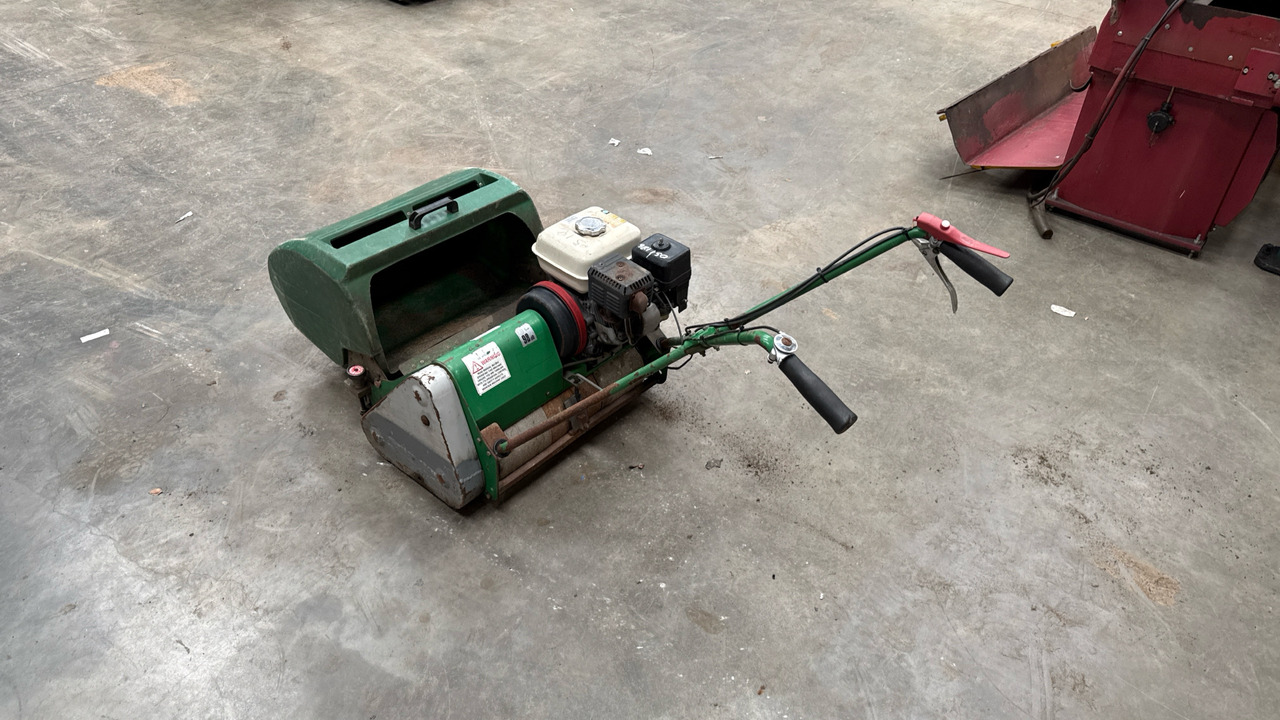 DENNIS FT510 PEDESTRIAN CYLINDER MOWER WITH 5K UNIT AND GRASS BOX - Garden mower: picture 4 DENNIS FT510 PEDESTRIAN CYLINDER MOWER WITH 5K UNIT AND GRASS BOX - Garden mower: picture 4