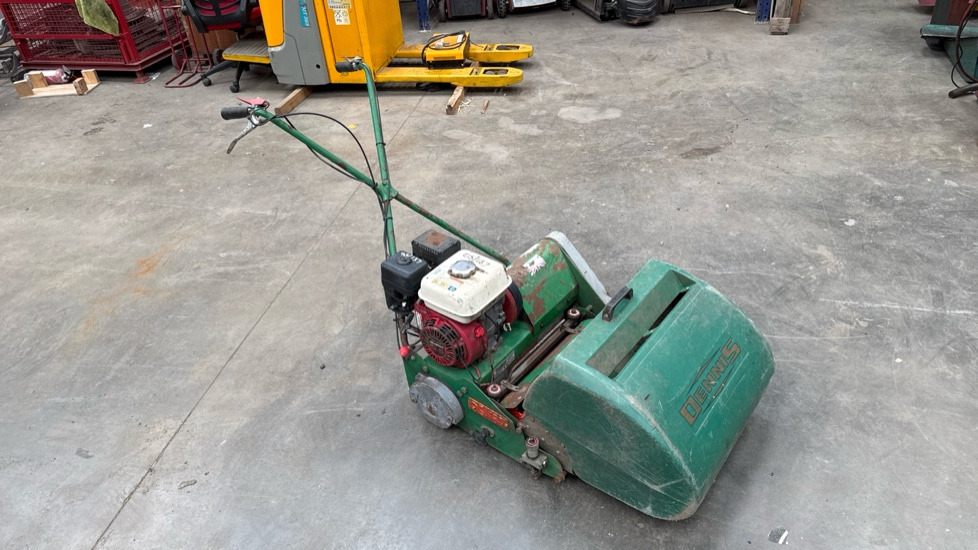 DENNIS FT510 PEDESTRIAN CYLINDER MOWER WITH 5K UNIT AND GRASS BOX - Garden mower: picture 1 DENNIS FT510 PEDESTRIAN CYLINDER MOWER WITH 5K UNIT AND GRASS BOX - Garden mower: picture 1