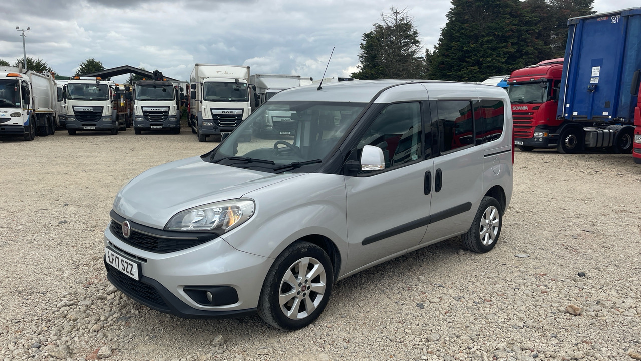 FIAT DOBLO 1.6 MULTIJET - Combi van: picture 2 FIAT DOBLO 1.6 MULTIJET - Combi van: picture 2