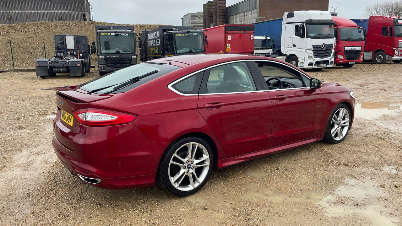 FORD MONDEO 2.0 TDCi 180PS - Hatchback: picture 4 FORD MONDEO 2.0 TDCi 180PS - Hatchback: picture 4