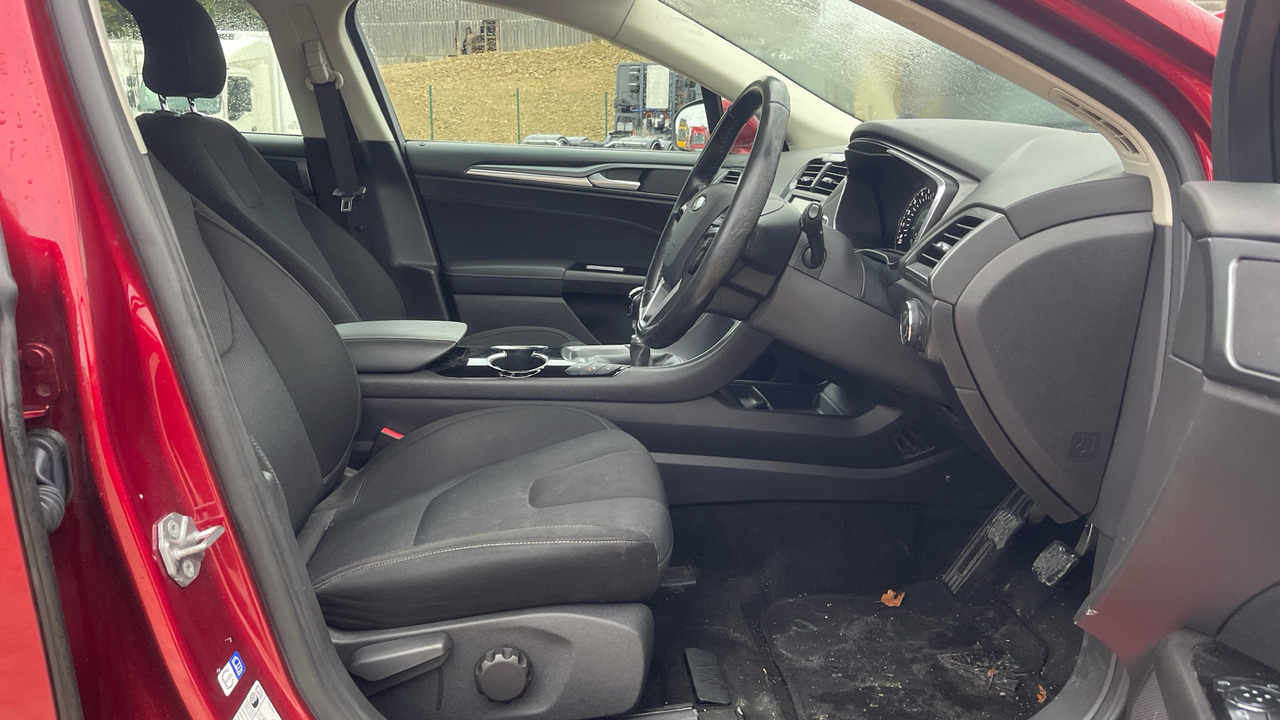 FORD MONDEO 2.0 TDCi 180PS - Hatchback: picture 5 FORD MONDEO 2.0 TDCi 180PS - Hatchback: picture 5