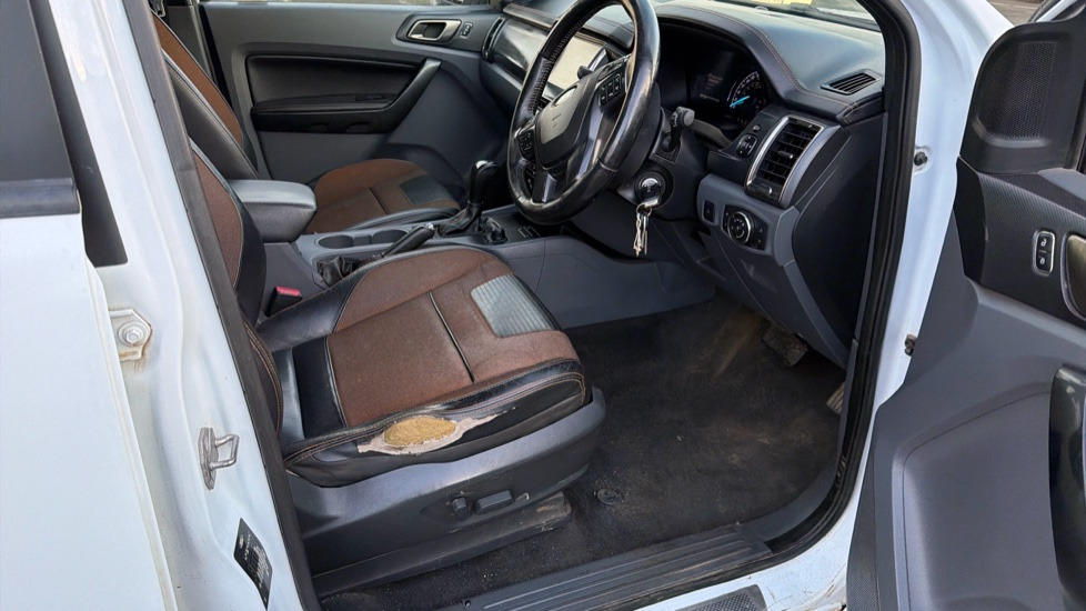 FORD RANGER Pick Up Double Cab Wildtrak 3.2 TDCi 200PS - Pickup truck, Combi van: picture 5 FORD RANGER Pick Up Double Cab Wildtrak 3.2 TDCi 200PS - Pickup truck, Combi van: picture 5