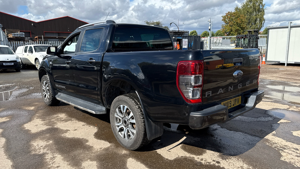 Ford Ranger WILDTRAK 3.2 TDCI 200PS - Pickup truck, Combi van: picture 3 Ford Ranger WILDTRAK 3.2 TDCI 200PS - Pickup truck, Combi van: picture 3