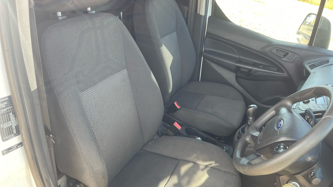 Small van Ford Transit Connect 240 1.5 TDCI 100PS: picture 8