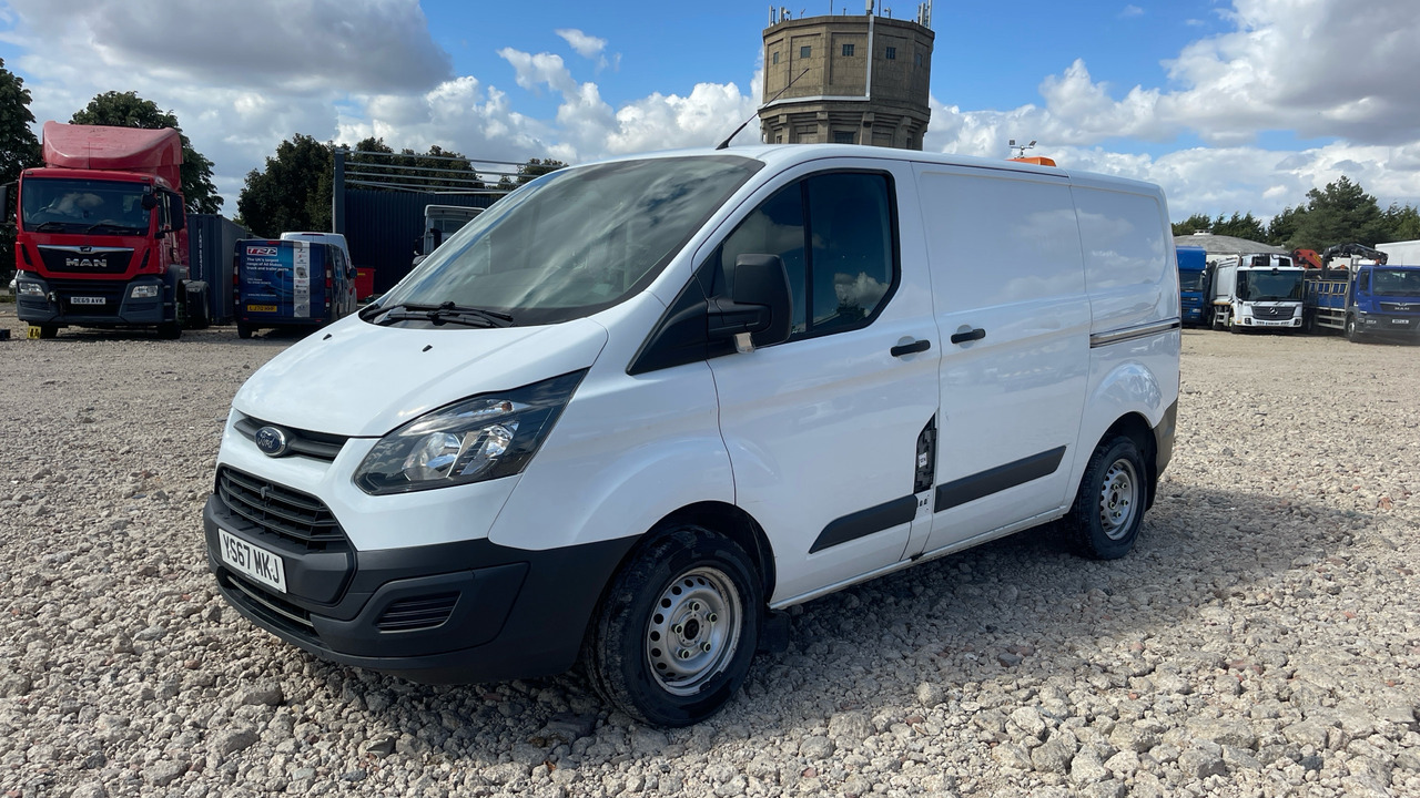 Ford Transit Custom 290 2.0 TDCI 130PS - Small van: picture 2 Ford Transit Custom 290 2.0 TDCI 130PS - Small van: picture 2