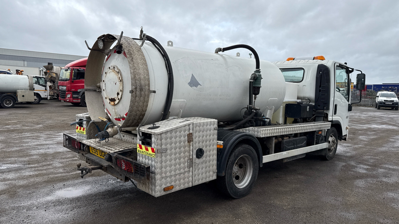 ISUZU N75 190 - Tank truck: picture 4 ISUZU N75 190 - Tank truck: picture 4