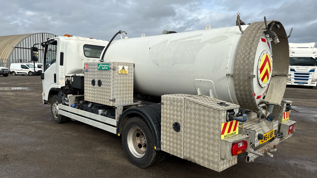 ISUZU N75 190 - Tank truck: picture 3 ISUZU N75 190 - Tank truck: picture 3