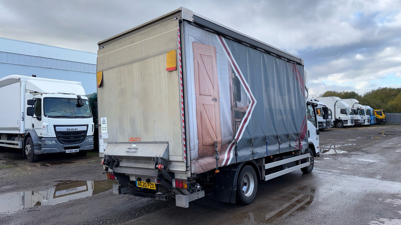 ISUZU N75.190 - Curtainsider truck: picture 4 ISUZU N75.190 - Curtainsider truck: picture 4